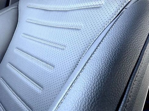 New 2025 Mercedes-Benz GLC 350e 4MATIC image 20