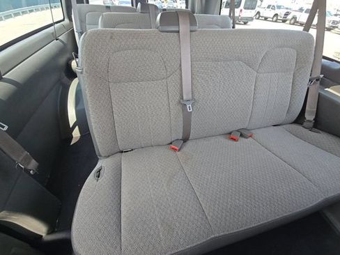 Used 2025 Chevrolet Express 3500 LS RWD image 5