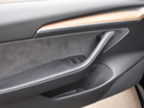 Used 2022 Tesla Model 3 Standard Range RWD image 21