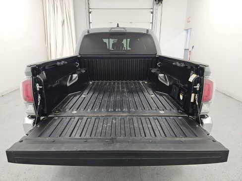 Certified 2023 Toyota Tacoma TRD Off-Road AWD/4WD image 30