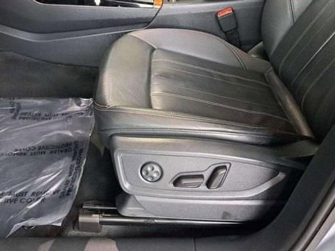 Used 2021 Audi Q5 2.0T Premium w/ Convenience Package image 11