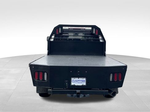 Used 2022 Chevrolet Silverado 2500 LT w/ Convenience Package image 3