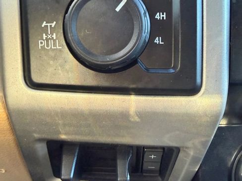 Used 2017 Ford F250 Lariat w/ Lariat Value Package image 22