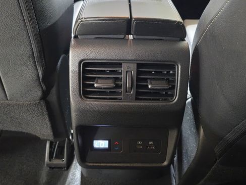 Used 2021 Nissan Rogue SL w/ Premium Package FWD image 16