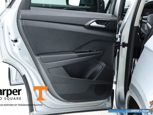 Used 2023 Volkswagen Taos SEL AWD/4WD image 17