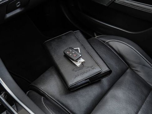 Used 2019 Jaguar XE S image 76