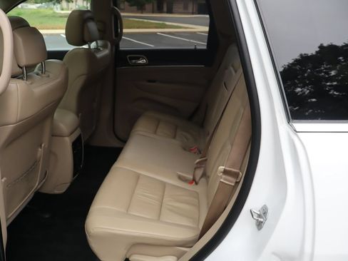 Used 2016 Jeep Grand Cherokee Limited AWD/4WD image 20