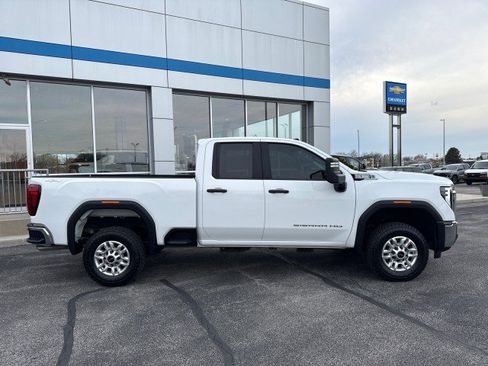 Used 2025 GMC Sierra 2500 Pro w/ 1SA Pro Safety Plus Package image 2