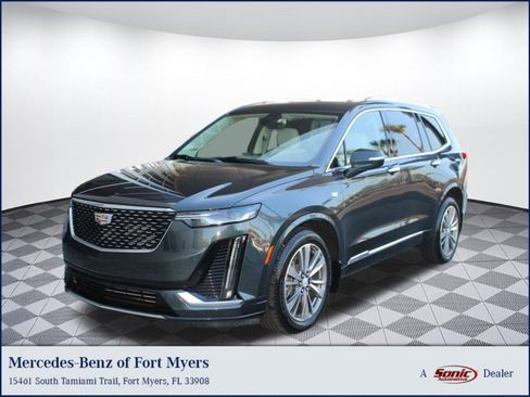 Used 2021 Cadillac XT6 Premium Luxury image 1
