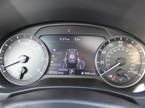 Used 2021 INFINITI QX50 Luxe w/ Appearance Package image 27