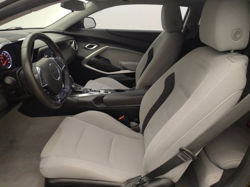 Used 2018 Chevrolet Camaro LT w/ RS Package image 17