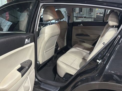 Used 2020 Kia Sportage LX w/ LX Popular Package image 28