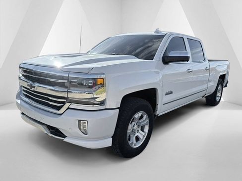 Used 2017 Chevrolet Silverado 1500 High Country image 3