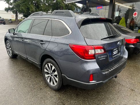 Used 2017 Subaru Outback 3.6R Limited AWD/4WD image 3