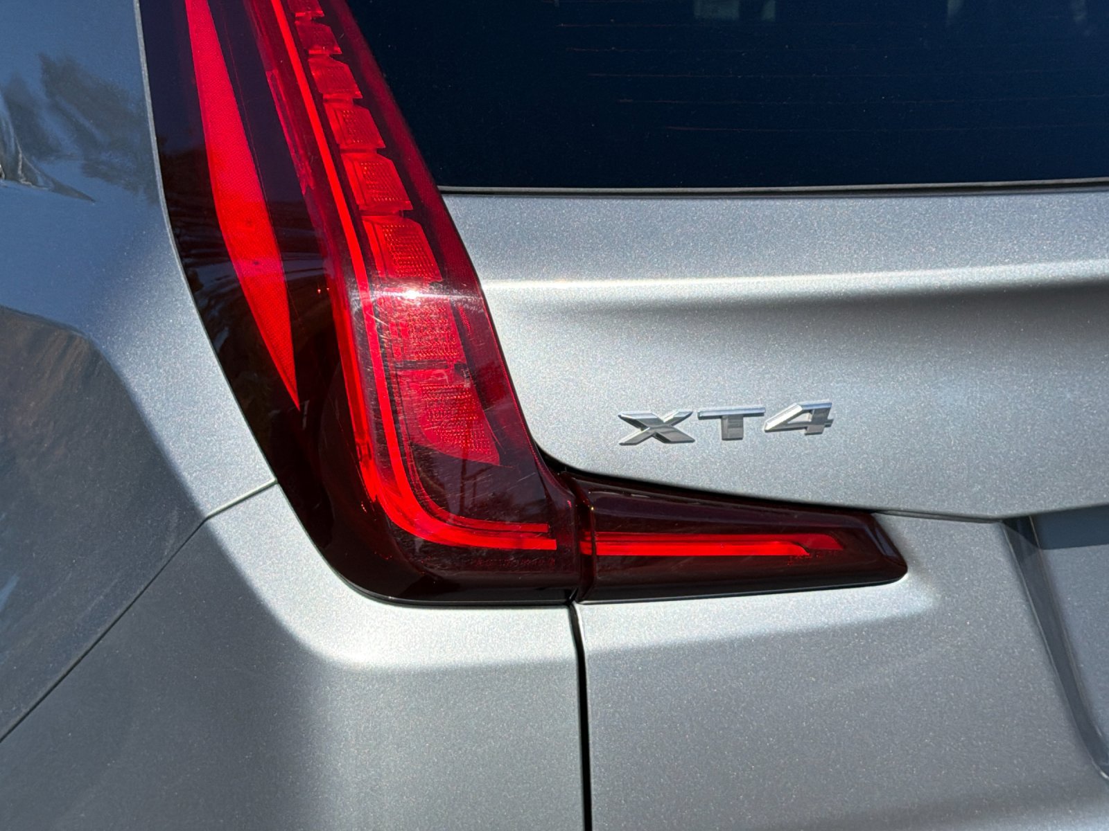 Used 2024 Cadillac XT4 Premium Luxury FWD image 24