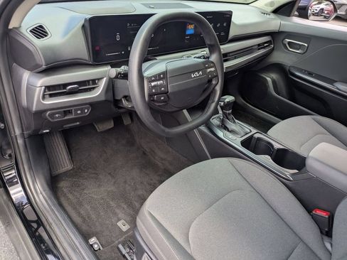 Used 2025 Kia K4 FWD image 17
