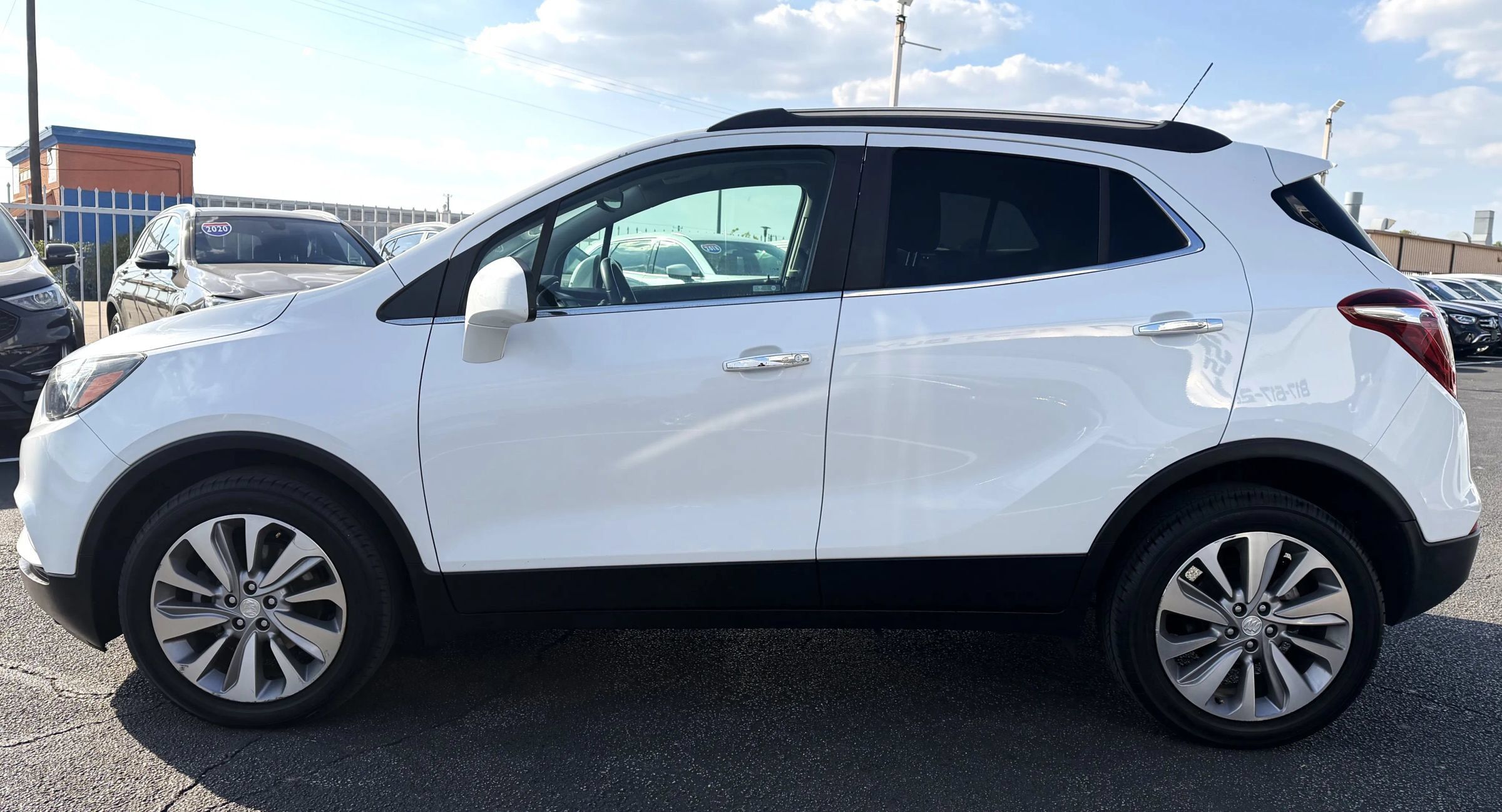 Used 2020 Buick Encore Preferred FWD image 4