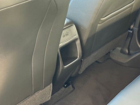 Used 2025 Buick Envista Sport Touring image 24