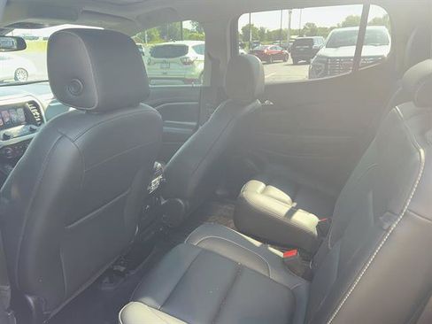 Used 2019 GMC Acadia SLT AWD/4WD image 13