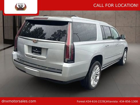 Used 2017 Cadillac Escalade ESV Platinum AWD/4WD image 4
