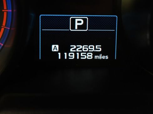 Used 2016 Subaru Outback 3.6R Limited AWD/4WD image 27