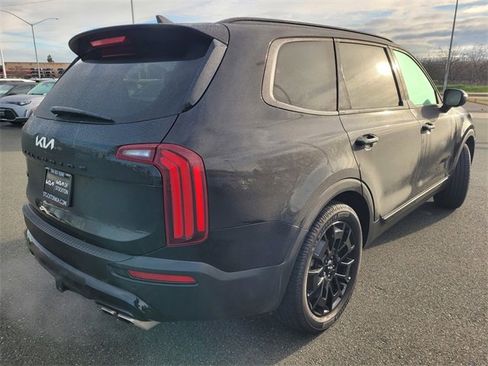 Used 2022 Kia Telluride EX w/ EX Premium Package image 4