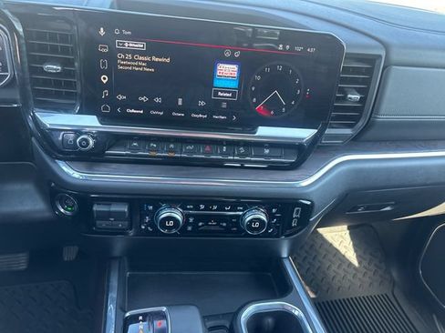 Used 2024 GMC Sierra 1500 SLT w/ SLT Premium Plus Package AWD/4WD image 22