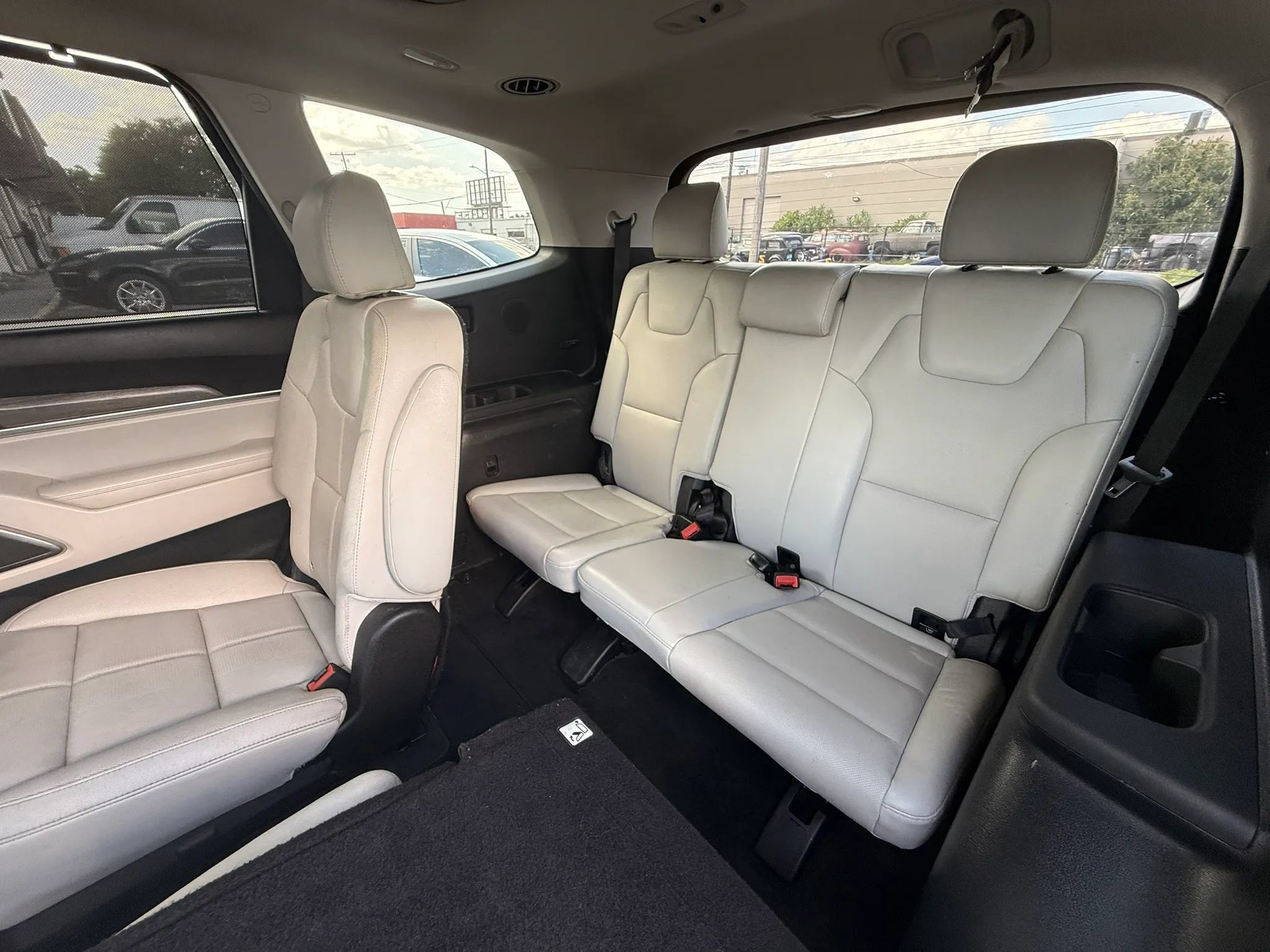 Used 2020 Kia Telluride SX FWD image 11
