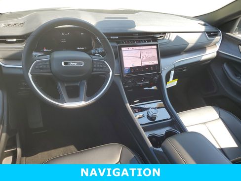 New 2025 Jeep Grand Cherokee Limited w/ Black Appearance Package image 11