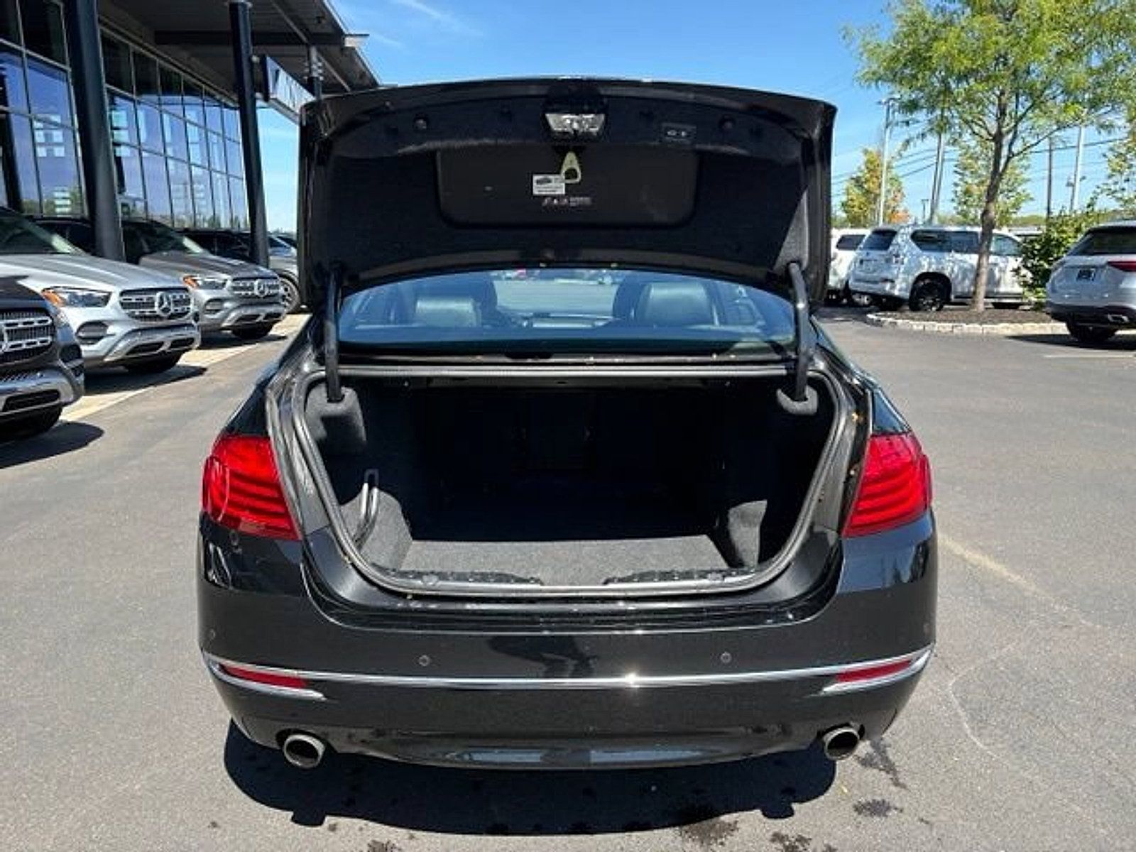 Used 2016 BMW 535i xDrive Sedan AWD/4WD image 7