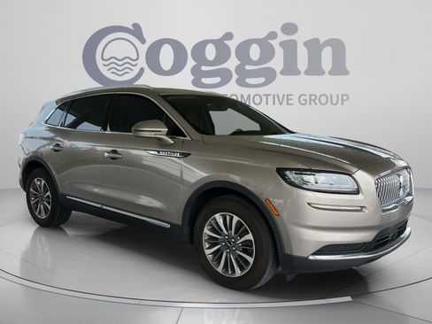 Used 2021 Lincoln Nautilus FWD w/ Equipment Group 101A image 7
