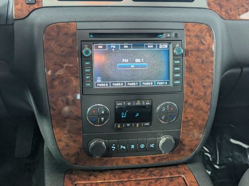 Used 2008 Chevrolet Tahoe LTZ w/ LTZ Preferred Equipment Group RWD image 20
