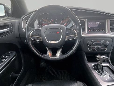 Used 2021 Dodge Charger SXT w/ Leather Interior Group RWD image 5