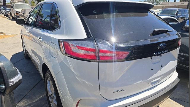 Used 2024 Ford Edge SEL AWD/4WD image 5