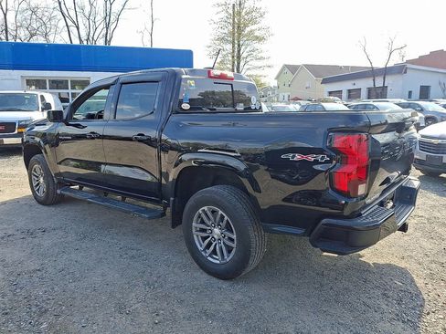 Used 2023 Chevrolet Colorado LT w/ LT Convenience Package image 4