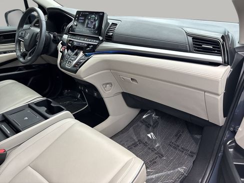 Used 2025 Honda Odyssey Touring image 7