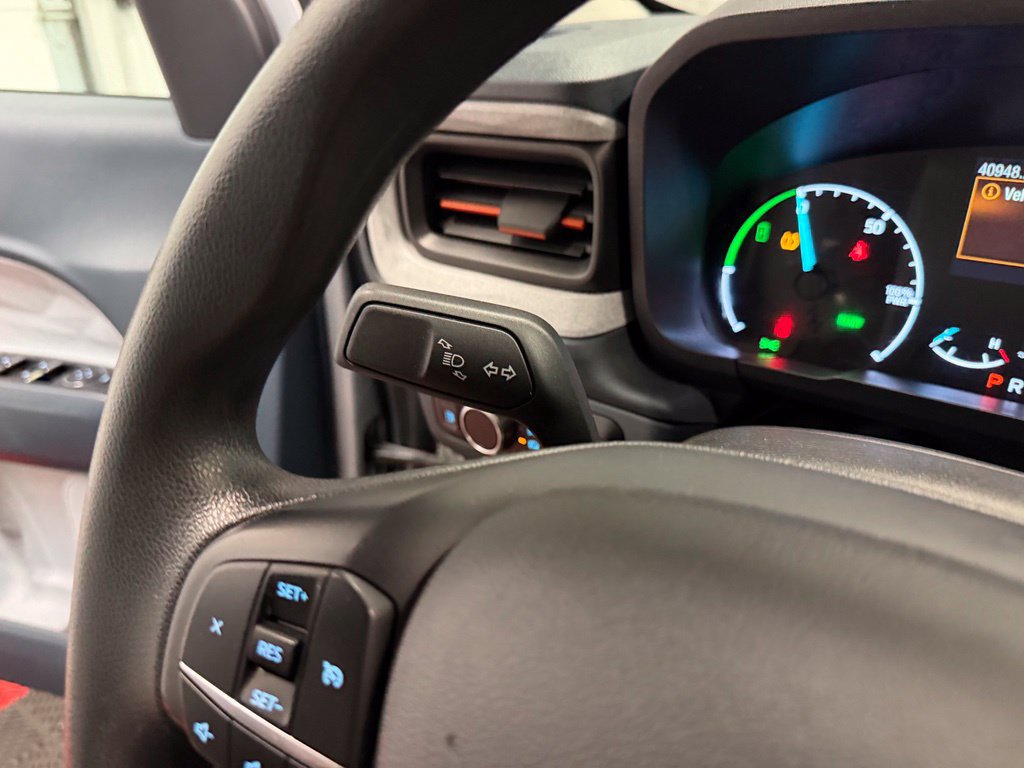 Used 2022 Ford Maverick XLT FWD image 29