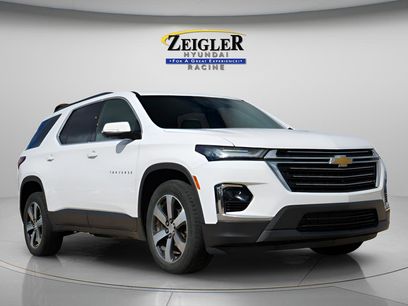 Used 2023 Chevrolet Traverse LT w/ LT Premium Package