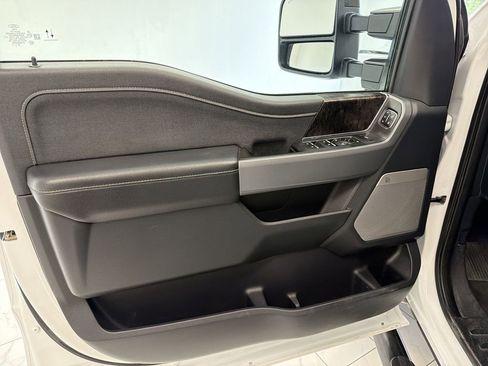 Used 2024 Ford F250 Lariat image 23