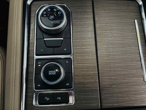 Used 2022 Ford Expedition Max Limited AWD/4WD image 57