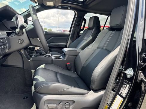 Used 2026 Toyota 4Runner Limited AWD/4WD image 17