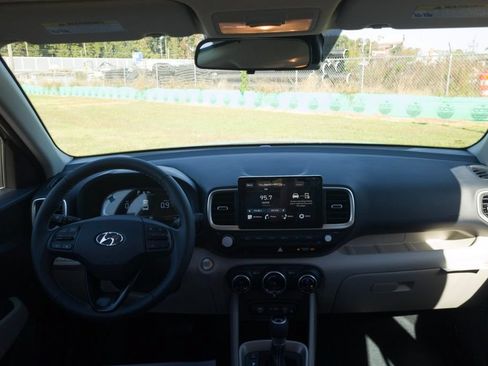 New 2026 Hyundai Venue SEL FWD image 17