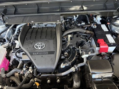 Used 2025 Toyota Highlander XSE AWD/4WD image 35
