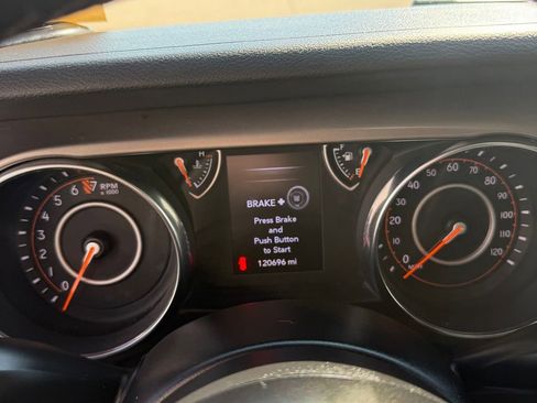 Used 2018 Jeep Wrangler Unlimited Sport AWD/4WD image 47