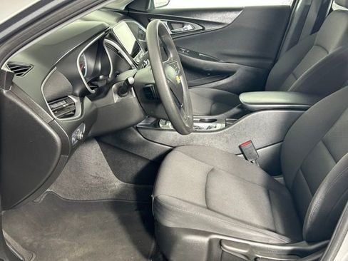 Used 2024 Chevrolet Malibu LS FWD image 18