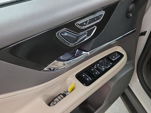 Used 2022 Lincoln Corsair Reserve w/ Equipment Group 201A image 14