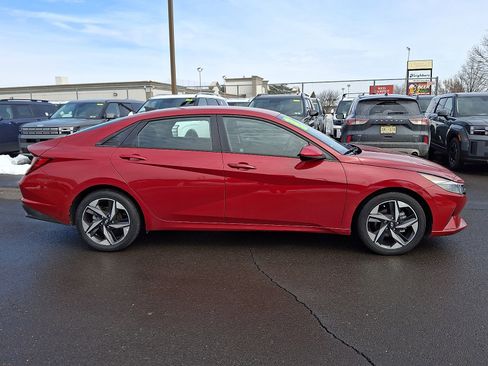 Certified 2023 Hyundai Elantra SEL w/ Convenience Package image 7