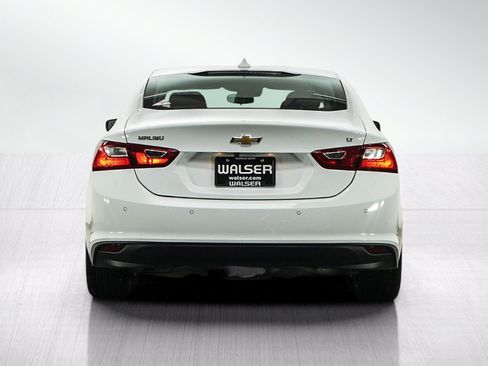 Used 2023 Chevrolet Malibu LT w/ Driver Confidence Package FWD image 4