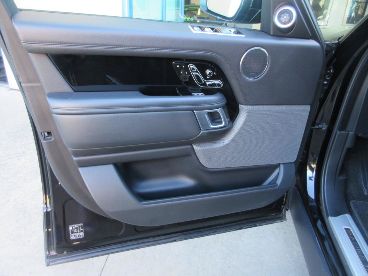 Used 2021 Land Rover Range Rover P525 Westminster Edition LWB AWD/4WD image 5