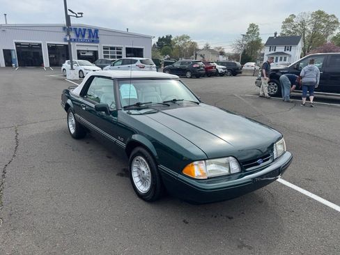 Used 1990 Ford Mustang LX RWD image 3